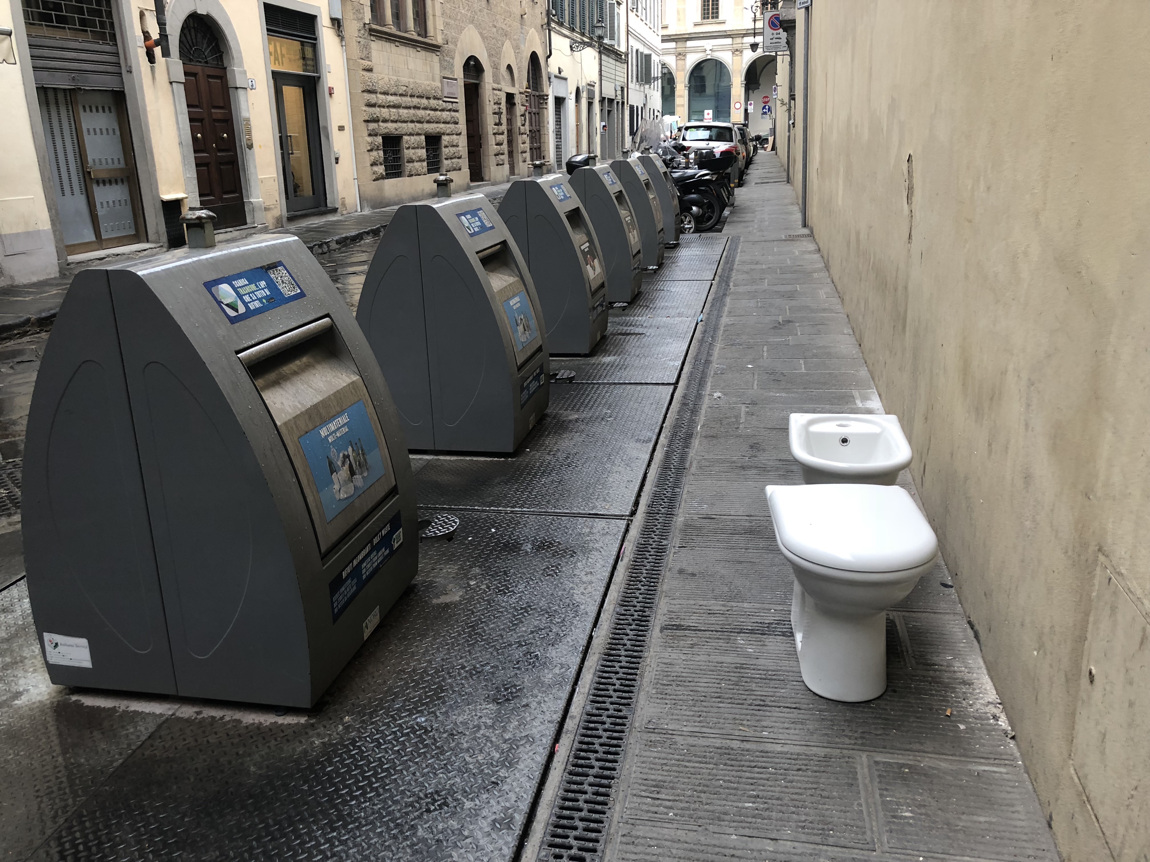 Florence's trash cans